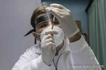 La lente dei Nas sui «furbetti del vaccino»: da Palermo a Modena, centinaia di dosi somministrate a parenti e amici - Open