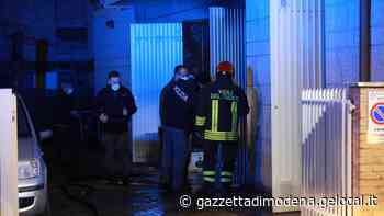 Modena. Incendio con scoppio in un garage. Palazzo evacuato - La Gazzetta di Modena