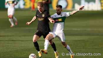 Elche vs. Barcelona score: Frenkie de Jong lifts Barca, but team struggles without Messi