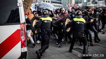 Anti-lockdown rioters clash with police, set fires in the Netherlands