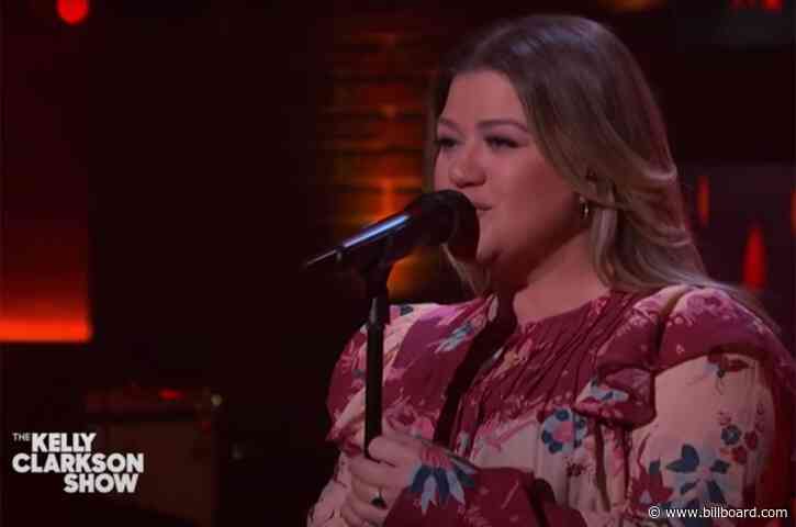 It’s Never Too Late for Kelly Clarkson’s Riveting Tanya Tucker Cover