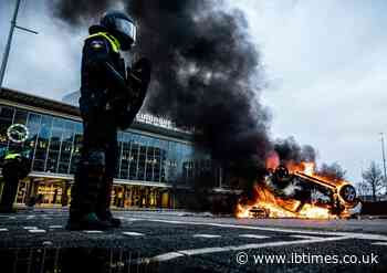Second night of riots in Netherlands over curfew