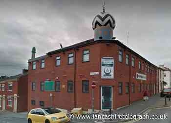 Blackburn Mosque reopens  a week after closing