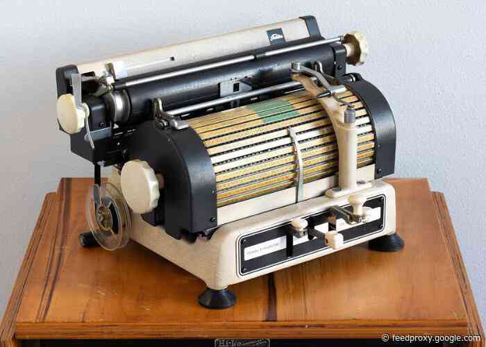 Rare Toshiba typewriter types in Japanese, Chinese and English