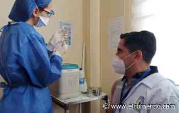 Los médicos de Chimborazo denuncian falta de transparencia en la vacunación contra el covid-19