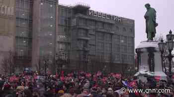 Kremlin tries to blame US for massive Russian protests