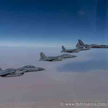 US Flies B-52 Bomber To Gulf In Show of Force Against Iran