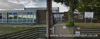 Woodridge Primary School defends criticised teachers