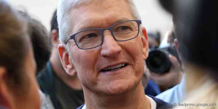 Apple saw its 'highest volume of FaceTime calls' last Christmas as families spent the holidays apart