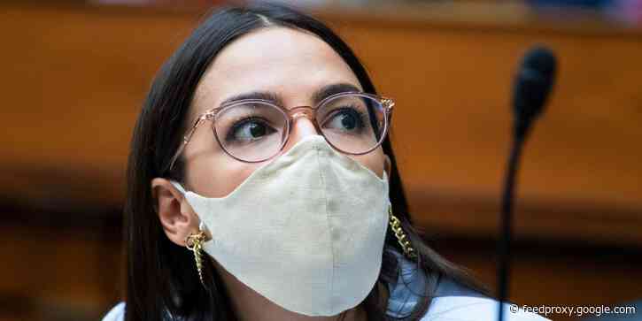 Elizabeth Warren and AOC slam Wall Streeters who criticize the GameStop rally, saying they treat the stock market like a 'casino'