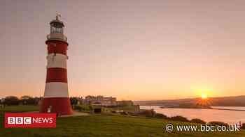 Facebook apologises for Plymouth Hoe 'error'