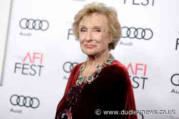 Oscar-winning actress Cloris Leachman dies aged 94 - Dudley News