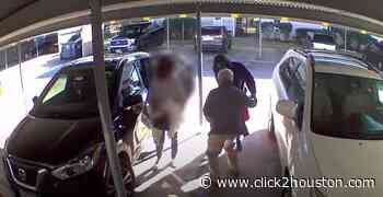 VIDEO: Man stole purse from elderly couple at gunpoint in southwest Houston - KPRC Click2Houston