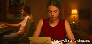 New US Trailer for 'My Salinger Year' Film Starring Qualley & Weaver