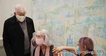 Praise for vaccine staff after 'strong start' to roll out