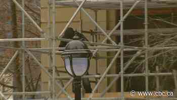 Intruder disrupts Alberta cabinet meeting by trying to enter Calgary building