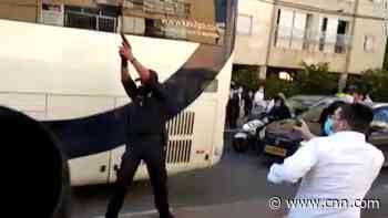 Police clash with ultra-Orthodox Israelis resisting Covid-19 rules
