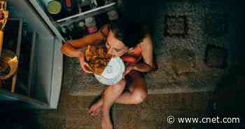 What to eat (and not eat) when you wake up hungry in the middle of the night     - CNET