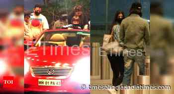 SRK arrives in a car to see off his daughter