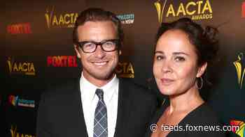 'The Mentalist' star Simon Baker and wife split after 29 years of marriage