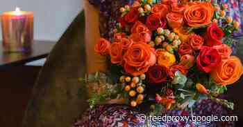 A sweet deal: Get a free premium chocolate bar with your Valentine's Day flowers     - CNET