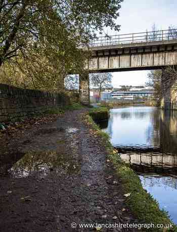 Blackburn runner raising money after almost drowning in Blackburn Canal