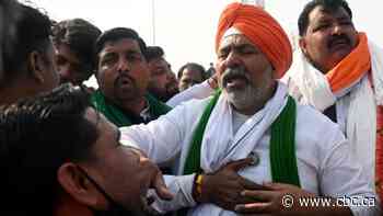 Indian farmers stage hunger strike in fight against agricultural reforms