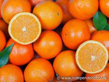 Men suffer mouth ulcers after eating 30kg of oranges to avoid airport fees