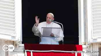 Papa Francisco lamenta conversão da Santa Sofia em mesquita - Deutsche Welle