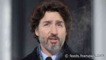 Canada to quarantine travelers, suspend flights south