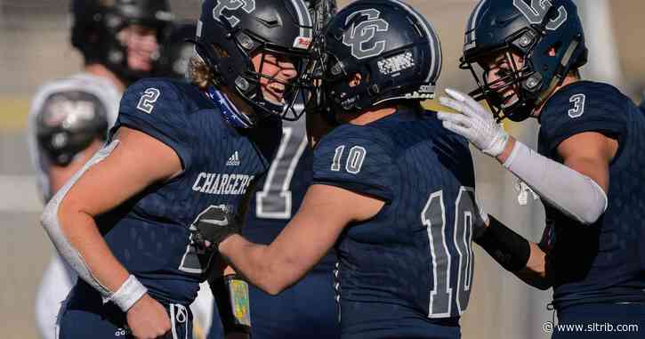 Local football players earn MaxPreps All-America honors