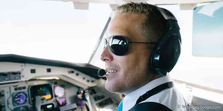 How autopilot on an airplane works