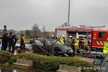 Vier auto's beschadigd na aanrijding op Mechelsesteenweg in Edegem - Gazet van Antwerpen