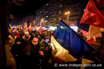 Hundreds of protesters descend on Romania’s health ministry after deadly fire engulfs Covid hospital