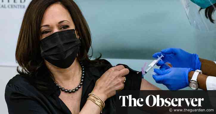 What a great shot! Vaccination selfies become the latest social media hit