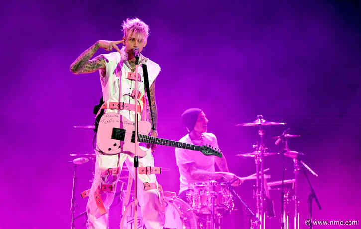 Machine Gun Kelly falls off stage during ‘SNL’ appearance