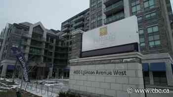 2 Toronto-area retirement homes ban visitors from Barrie, Ont., over COVID-19 variant fears