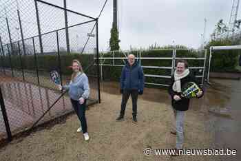 Tennisclub wijzigt plannen na buurtprotest: twee padelvelden op komst (en later volgen er nog twee)