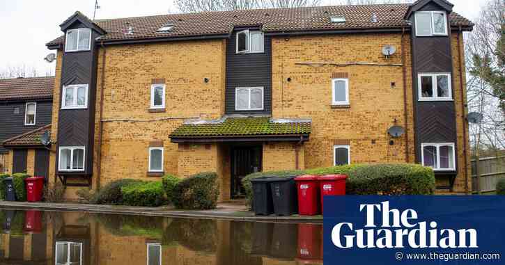 Homeowners who put in flood defences may pay less for insurance