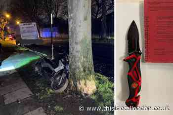 Man with knife arrested after Kidbrooke moped police chase