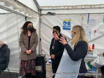 Chipping Barnet MP praises local Covid vaccination centre