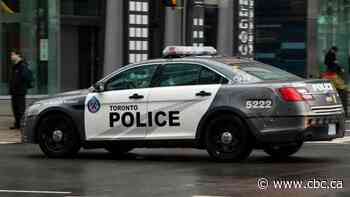 Man, 2 police officers taken to hospital after altercation in Toronto