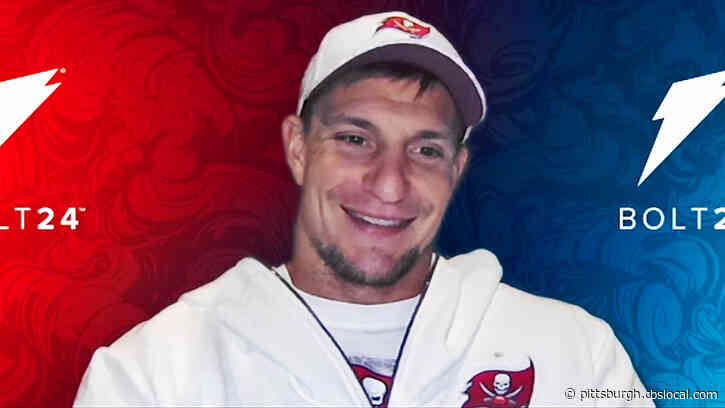 Rob Gronkowski Tricking Buccaneers’ Training Staff Adds Some Life To Super Bowl Week