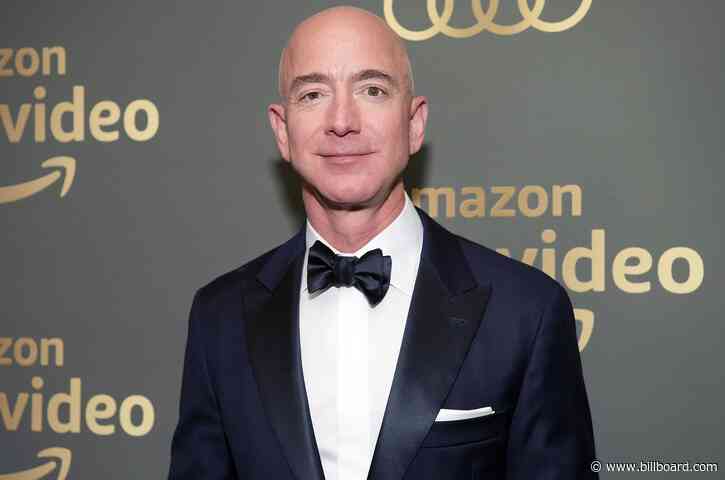 Jeff Bezos to Step Down as Amazon CEO