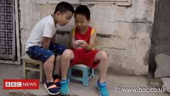 China bans children from using mobile phones at school