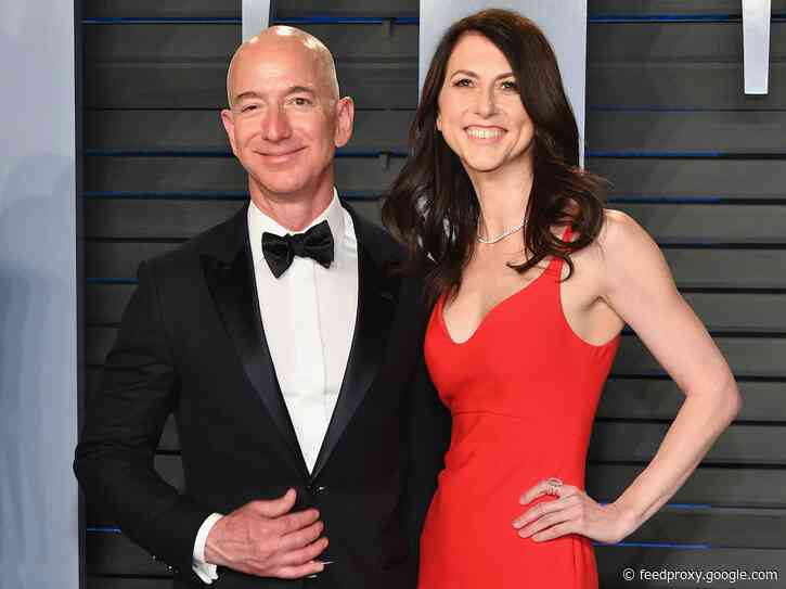 Here's a look at all the lavish properties Jeff Bezos owns across the US