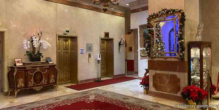 The Kimberly Hotel in New York is a grand, European-style hotel with large suites and private balconies - and it's surprisingly affordable