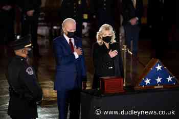 US Capitol police officer who died after riot lies in honour - Dudley News