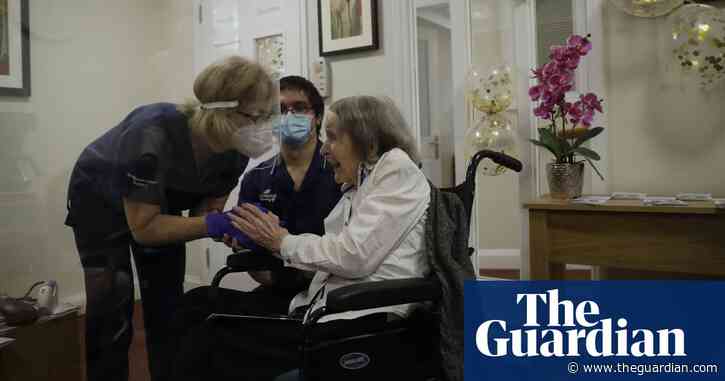 MPs call for Covid ban on care home visits in England to be made illegal