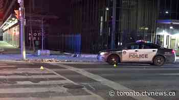 Knife-wielding suspect taken to hospital after confrontation with Toronto police east of downtown